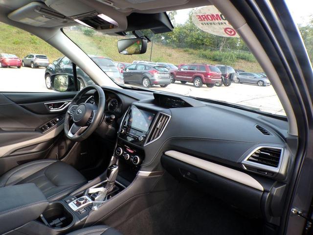 Photo of 2022 Magnetite Gray Metallic Subaru Forester