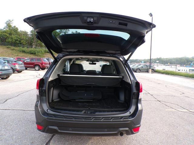 Photo of 2022 Magnetite Gray Metallic Subaru Forester