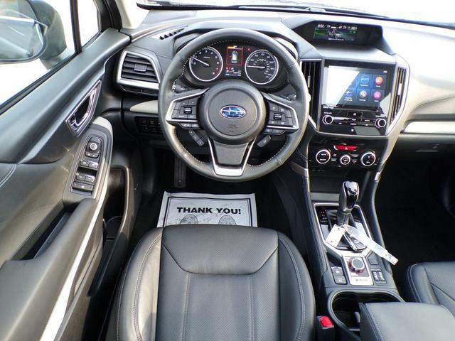 Photo of 2022 Magnetite Gray Metallic Subaru Forester