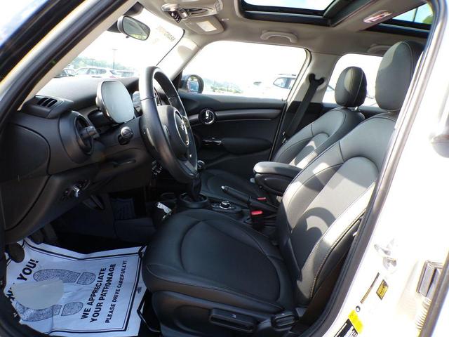 Photo of 2023 Pepper White MINI Hardtop