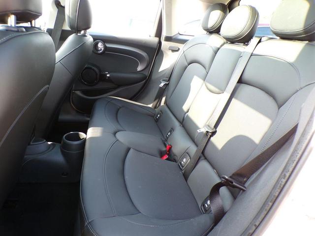 Photo of 2023 Pepper White MINI Hardtop