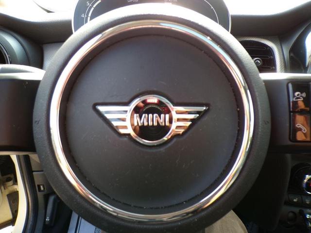 Photo of 2023 Pepper White MINI Hardtop