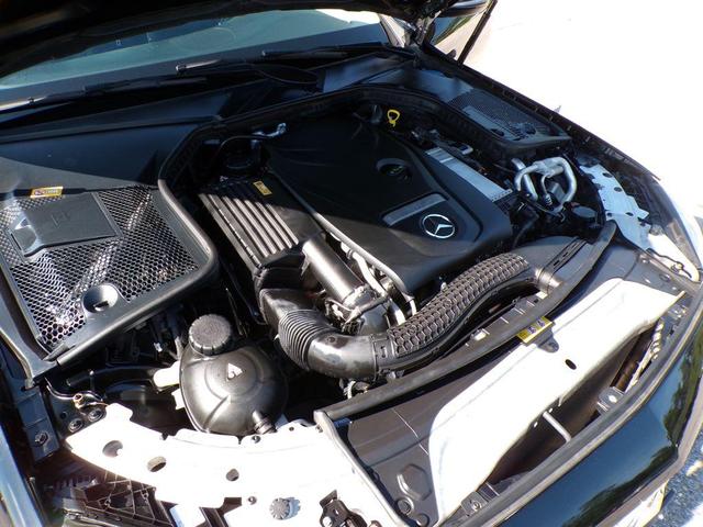 Photo of 2016 Black Mercedes-Benz C-Class