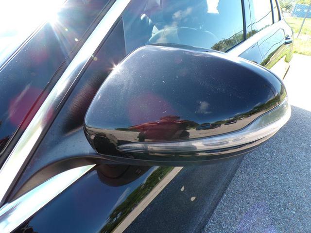 Photo of 2016 Black Mercedes-Benz C-Class