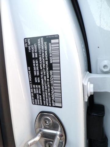 Photo of 2020 White Porsche Macan