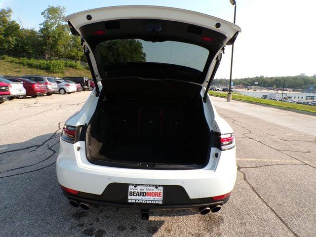 Photo of 2020 White Porsche Macan