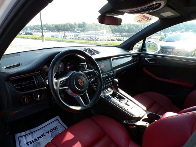 Photo of 2020 White Porsche Macan