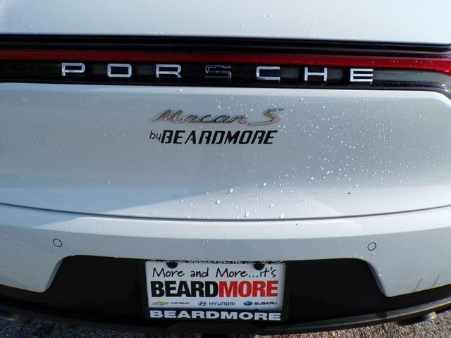 Photo of 2020 White Porsche Macan