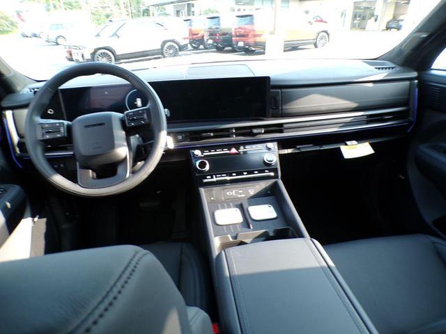 Photo of 2026 Phantom Black Hyundai SANTA FE HEV