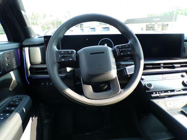 Photo of 2026 Phantom Black Hyundai SANTA FE HEV