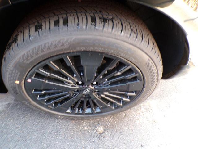 Photo of 2026 Phantom Black Hyundai SANTA FE HEV
