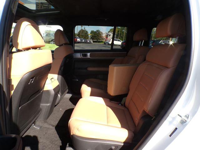 Photo of 2026 White Hyundai SANTA FE HEV