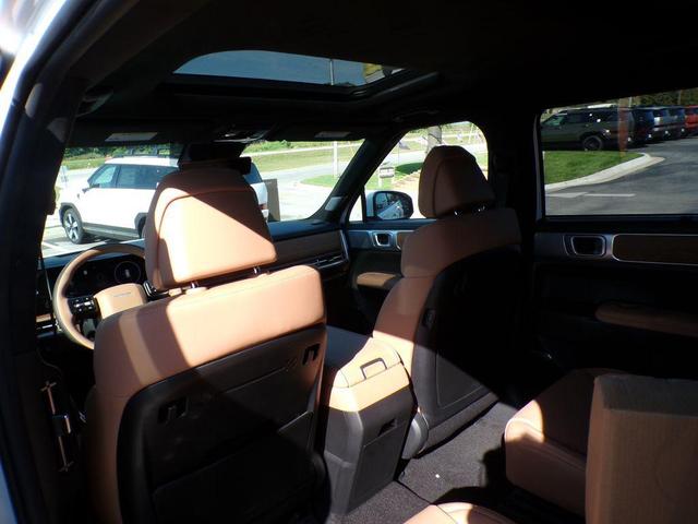 Photo of 2026 White Hyundai SANTA FE HEV