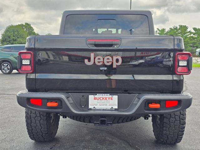 Photo of 2023 Black Clearcoat Jeep Gladiator