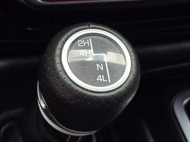 Photo of 2023 Black Clearcoat Jeep Gladiator