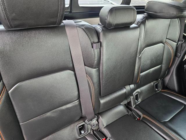 Photo of 2023 Black Clearcoat Jeep Gladiator