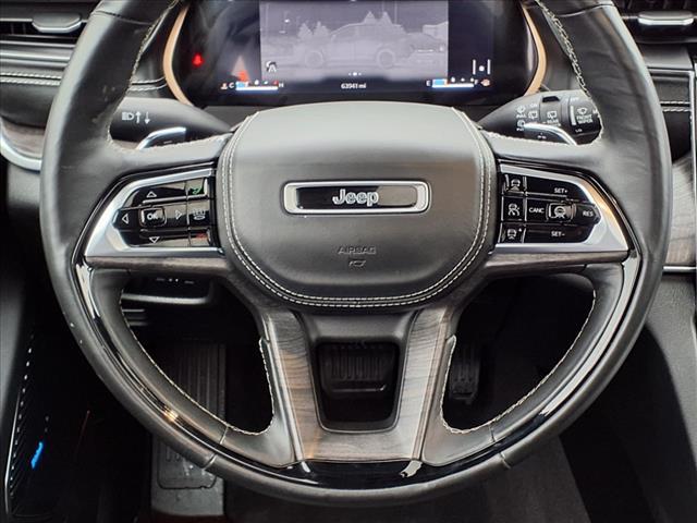 Photo of 2021 Diamond Black Jeep Grand Cherokee L