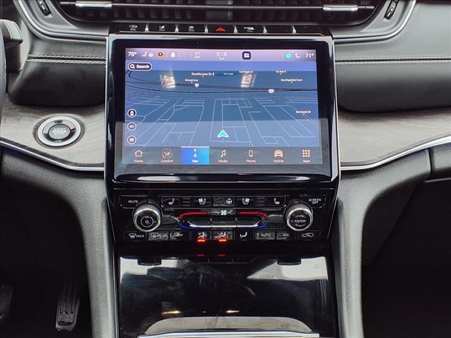 Photo of 2021 Diamond Black Jeep Grand Cherokee L