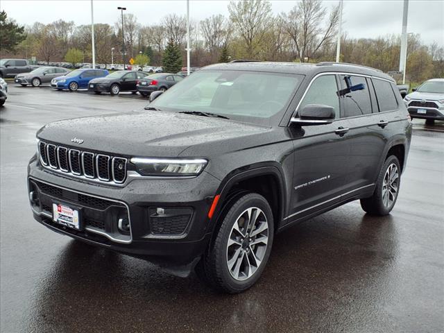 Photo of 2021 Diamond Black Jeep Grand Cherokee L