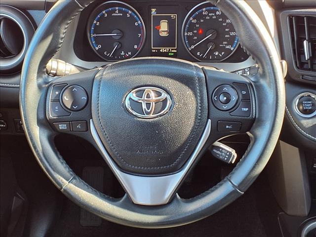 Photo of 2018 Ruby Flare Pearl Toyota RAV4