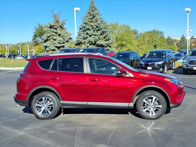 Photo of 2018 Ruby Flare Pearl Toyota RAV4