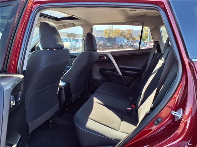 Photo of 2018 Ruby Flare Pearl Toyota RAV4