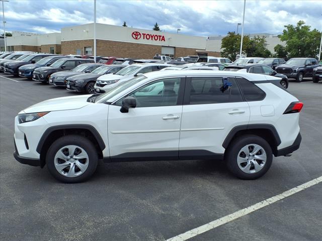 Photo of 2022 White Toyota RAV4