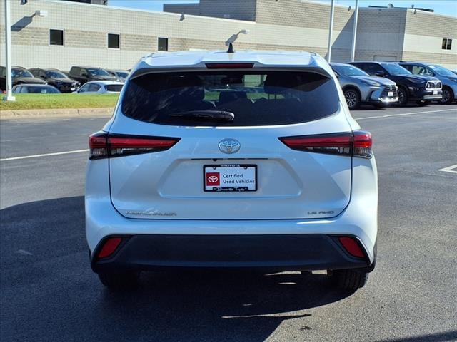 Photo of 2022 Wind Chill Pearl Toyota Highlander