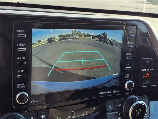 Photo of 2022 Wind Chill Pearl Toyota Highlander