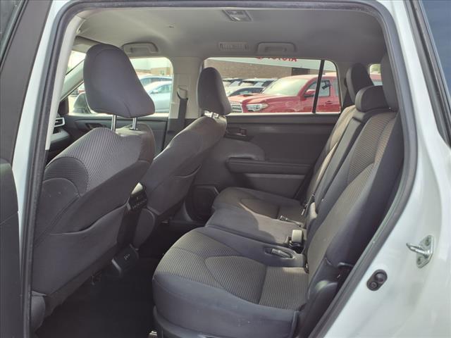Photo of 2022 Wind Chill Pearl Toyota Highlander
