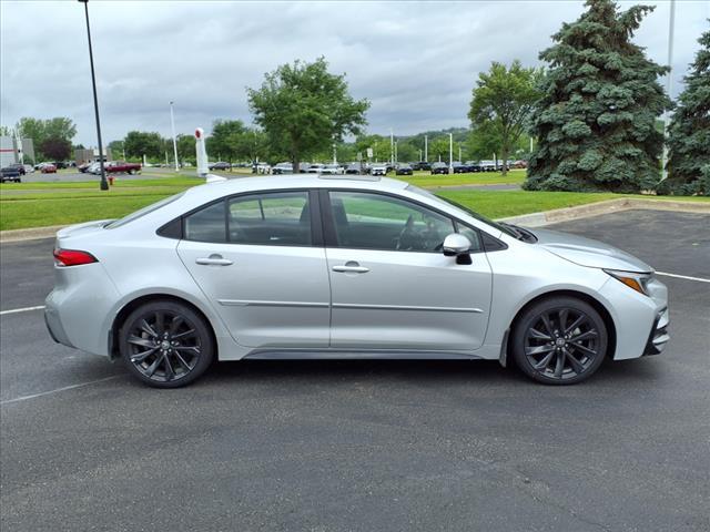 Photo of 2023 Classic Silver Metallic Toyota Corolla