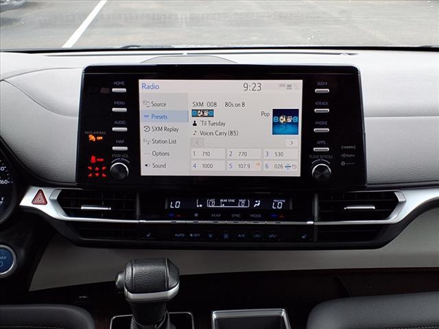 Photo of 2021 Midnight Black Metallic Toyota Sienna