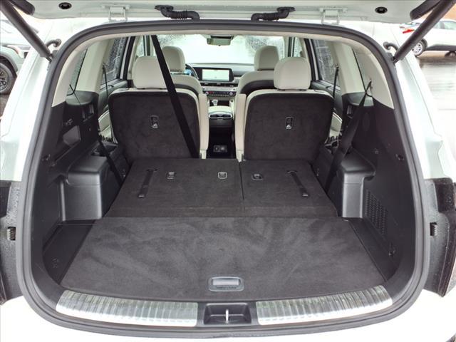 Photo of 2023 Glacial White Pearl Kia Telluride