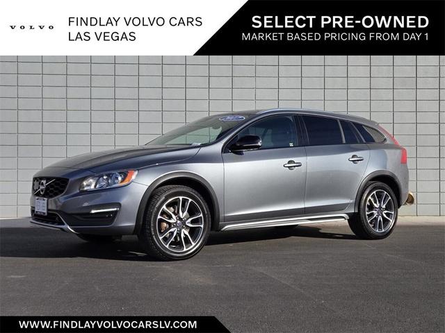 2017 Volvo V60 Cross Country