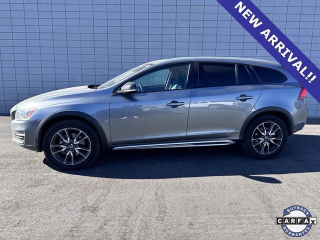 2017 Volvo V60 Cross Country