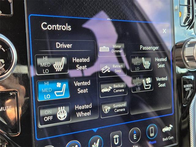 Photo of 2020 Bright White Clearcoat RAM 1500