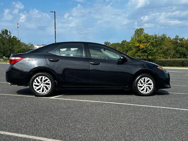 Photo of 2019 Black Sand Pearl Toyota Corolla