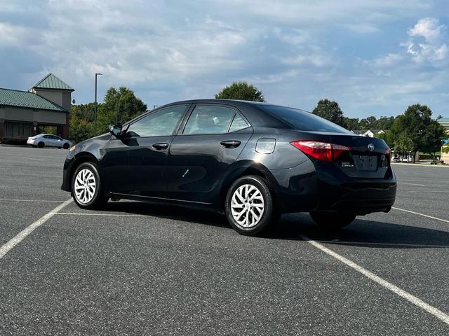 Photo of 2019 Black Sand Pearl Toyota Corolla
