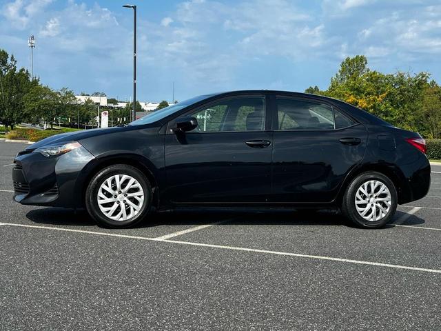 Photo of 2019 Black Sand Pearl Toyota Corolla