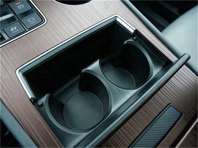 Photo of 2022 Wind Chill Pearl Toyota Sienna