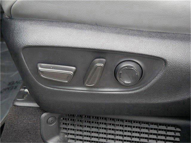 Photo of 2022 Wind Chill Pearl Toyota Sienna