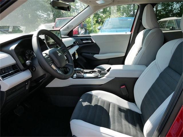 Photo of 2025 Red Diamond Mitsubishi Outlander