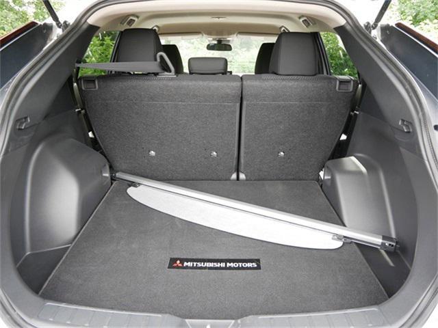 Photo of 2025 Alloy Silver Metallic Mitsubishi Eclipse Cross
