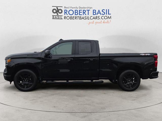 Photo of 2024 Black Chevrolet Silverado 1500