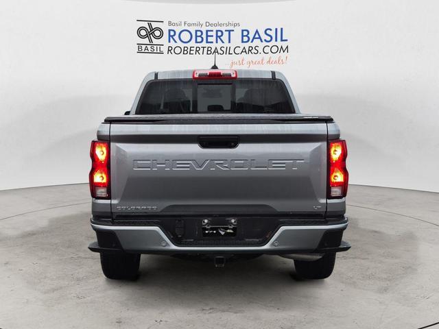 Photo of 2024 Sterling Gray Metallic Chevrolet Colorado