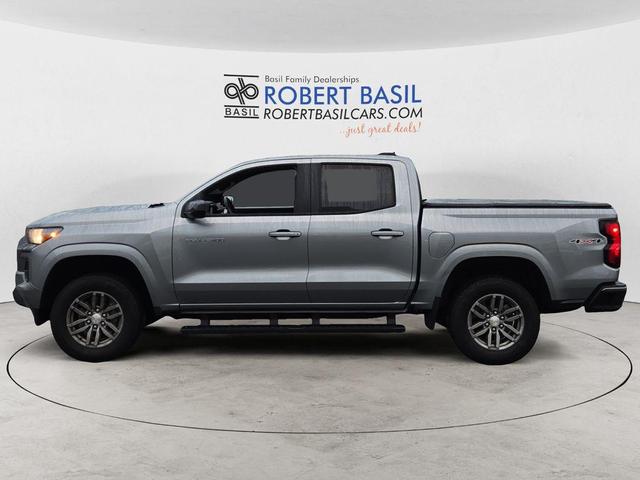 Photo of 2024 Sterling Gray Metallic Chevrolet Colorado