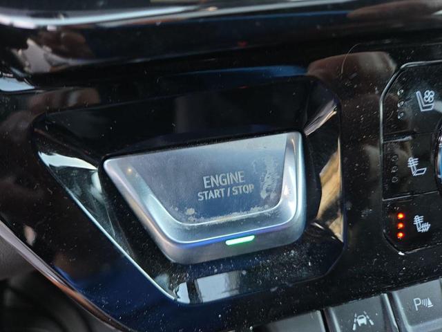 Photo of 2023 Summit White GMC Sierra 1500