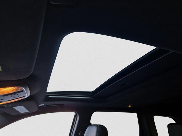 Photo of 2020 Sangria Metallic Clearcoat Jeep Grand Cherokee