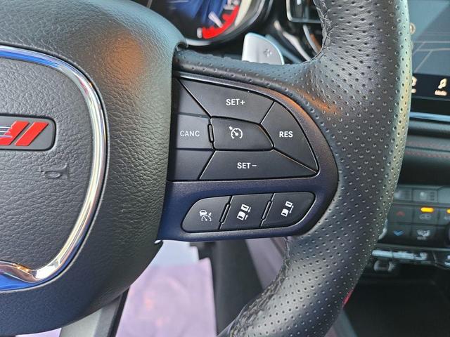 Photo of 2024 DB Black Crystal Clearcoat Dodge Durango