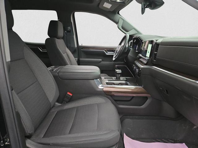 Photo of 2025 Black Chevrolet Silverado 1500